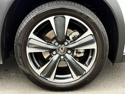 2021 Lexus UX 250H - Thumbnail