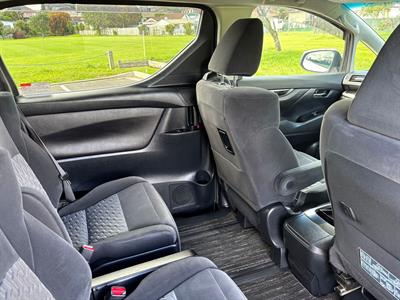 2015 Toyota Vellfire - Thumbnail