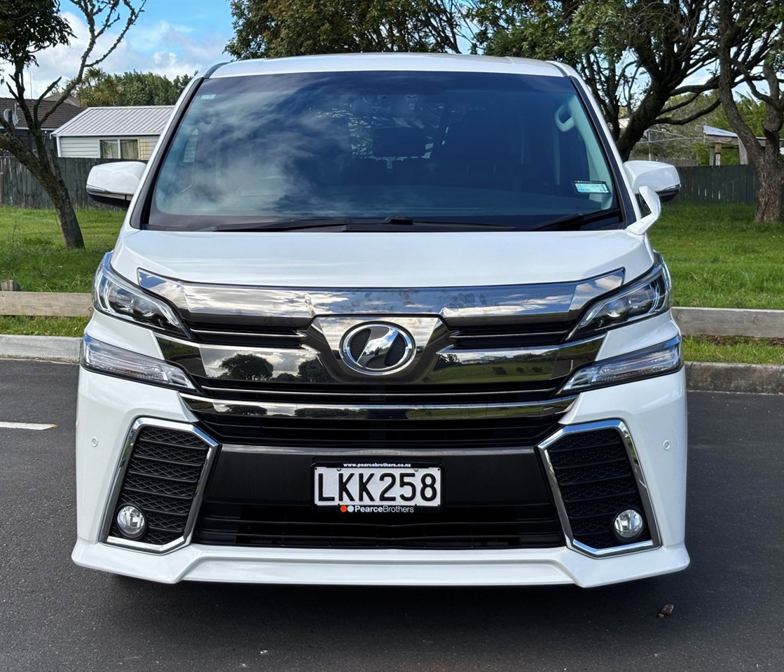 2015 Toyota Vellfire
