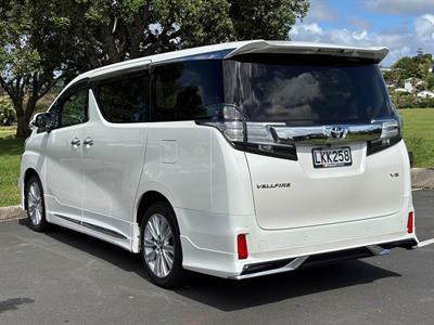 2015 Toyota Vellfire - Thumbnail