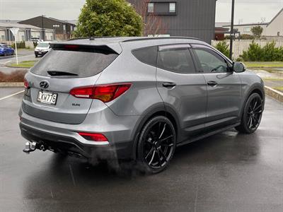 2018 Hyundai SANTA FE - Thumbnail