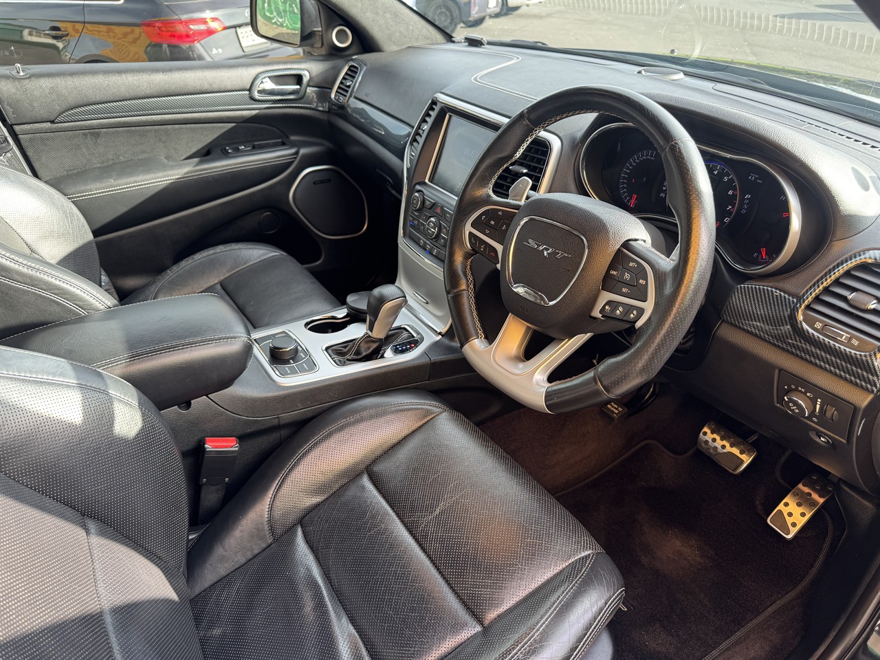 2016 Jeep GRAND CHEROKEE