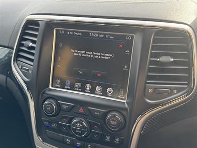 2016 Jeep GRAND CHEROKEE - Thumbnail