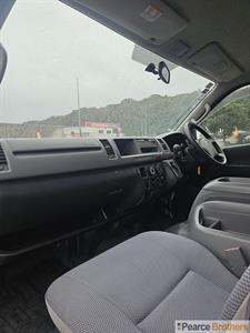 2008 Toyota Hiace - Thumbnail