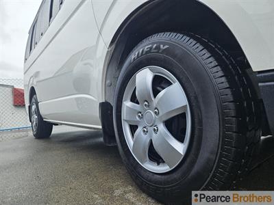 2008 Toyota Hiace - Thumbnail