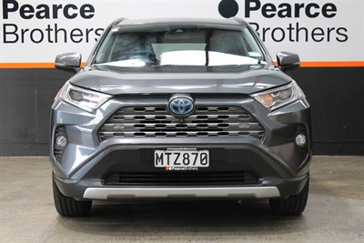 2020 Toyota RAV4 - Thumbnail