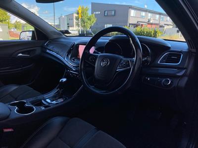 2015 Holden Commodore - Thumbnail