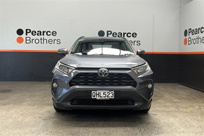 2021 Toyota RAV4 - Thumbnail