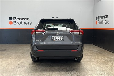 2021 Toyota RAV4 - Thumbnail