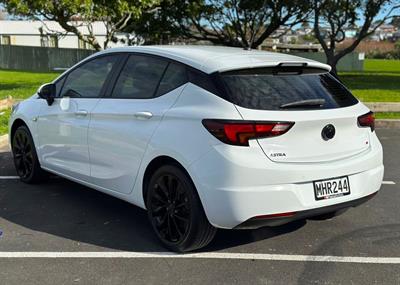 2019 Holden Astra - Thumbnail