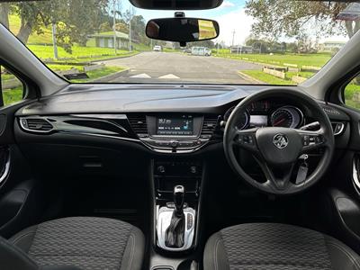 2019 Holden Astra - Thumbnail