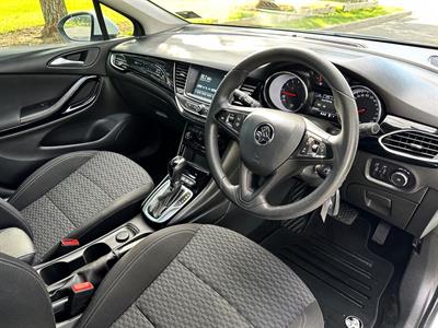 2019 Holden Astra - Thumbnail