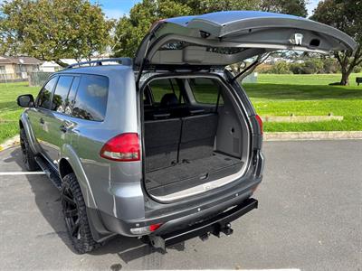 2015 Mitsubishi Challenger - Thumbnail