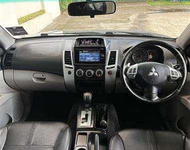 2015 Mitsubishi Challenger - Thumbnail