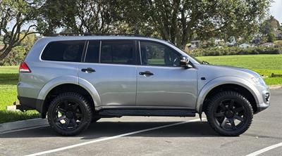 2015 Mitsubishi Challenger - Thumbnail