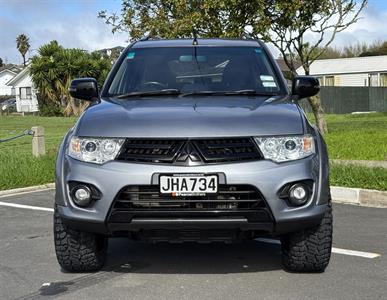 2015 Mitsubishi Challenger - Thumbnail