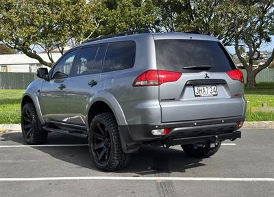2015 Mitsubishi Challenger - Thumbnail