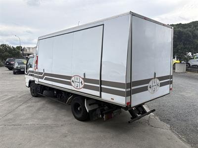 1997 Isuzu Elf - Thumbnail