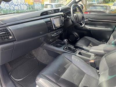 2018 Toyota Hilux - Thumbnail
