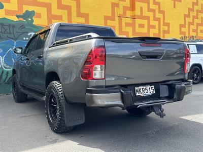 2018 Toyota Hilux - Thumbnail
