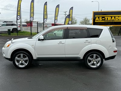 2006 Mitsubishi Outlander - Thumbnail