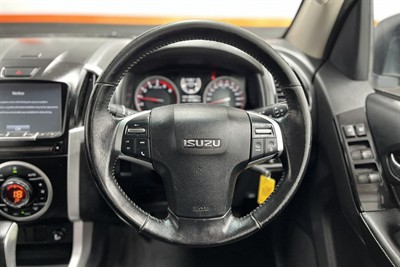 2019 Isuzu D-Max - Thumbnail