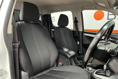 2019 Isuzu D-Max - Thumbnail