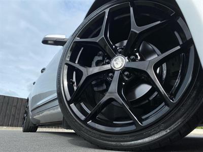 2015 Holden Commodore - Thumbnail