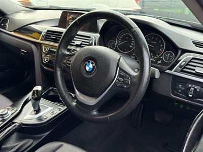 2017 BMW 3 Series - Thumbnail