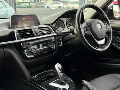 2017 BMW 3 Series - Thumbnail