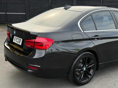 2017 BMW 3 Series - Thumbnail