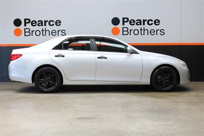 2010 Toyota Mark-X - Thumbnail