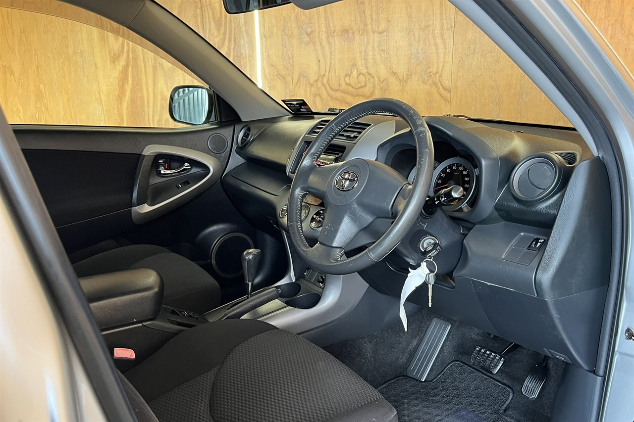 2005 Toyota RAV4