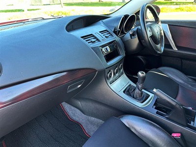 2010 Mazda Axela - Thumbnail