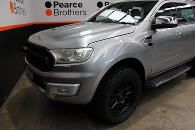 2016 Ford Everest - Thumbnail