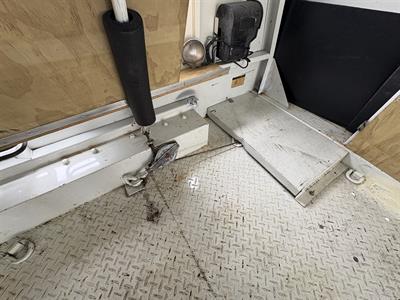 1997 Isuzu Elf - Thumbnail