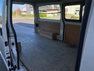 2014 Toyota Hiace - Thumbnail