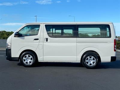 2014 Toyota Hiace - Thumbnail