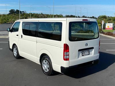 2014 Toyota Hiace - Thumbnail