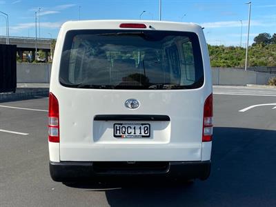 2014 Toyota Hiace - Thumbnail
