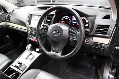 2014 Subaru OUTBACK - Thumbnail