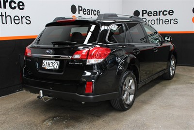 2014 Subaru OUTBACK - Thumbnail