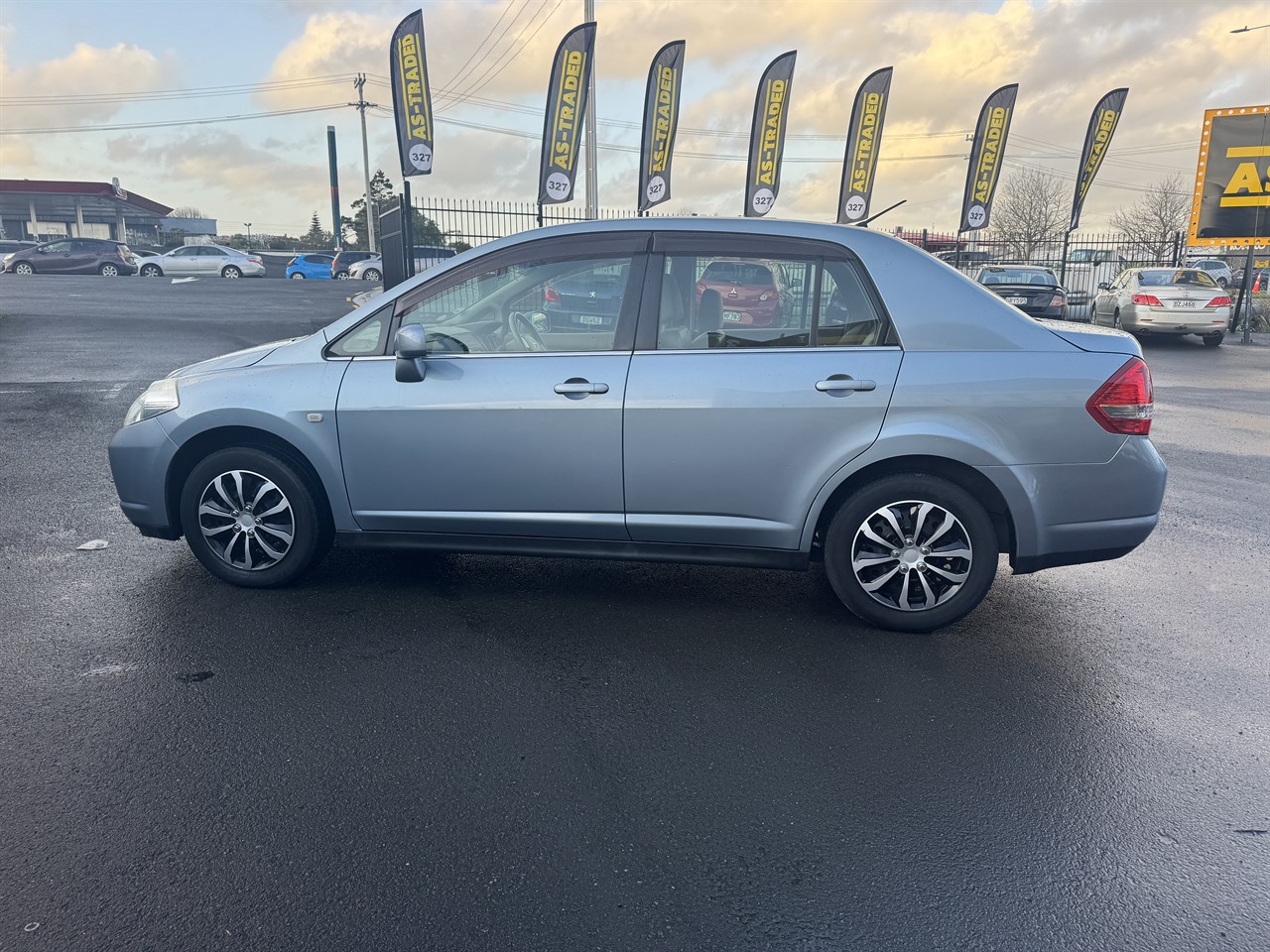 2005 Nissan Tiida