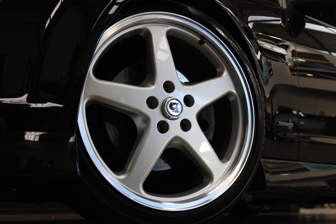 2012 Holden COMMODORE