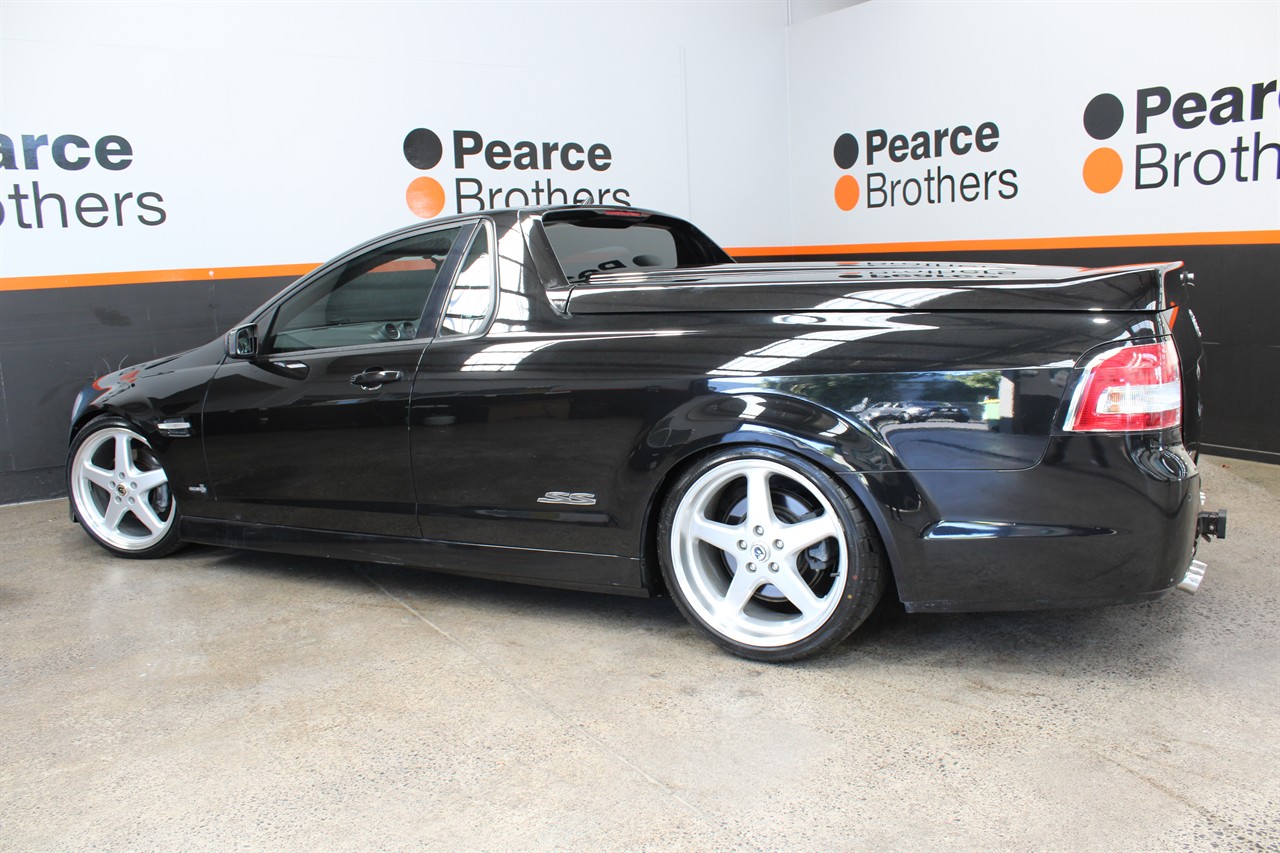 2012 Holden COMMODORE
