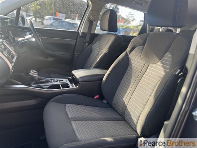 2021 Kia Sorento - Thumbnail