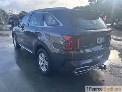 2021 Kia Sorento - Thumbnail