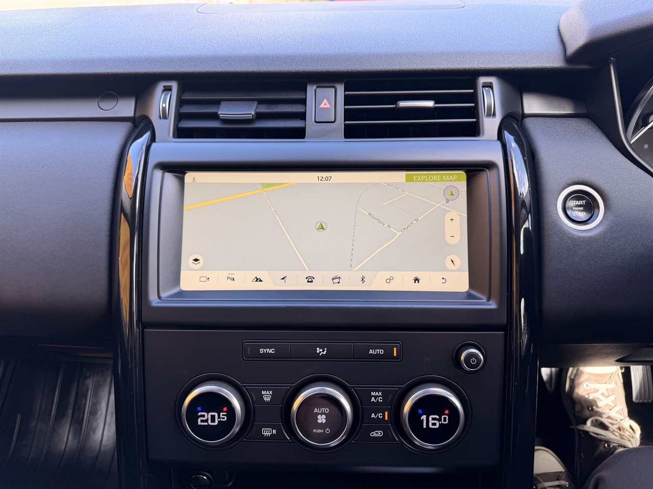 2018 Land Rover DISCOVERY