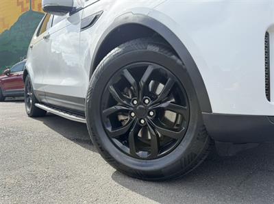 2018 Land Rover DISCOVERY - Thumbnail