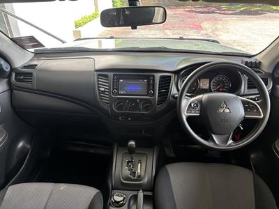 2020 Mitsubishi Triton - Thumbnail